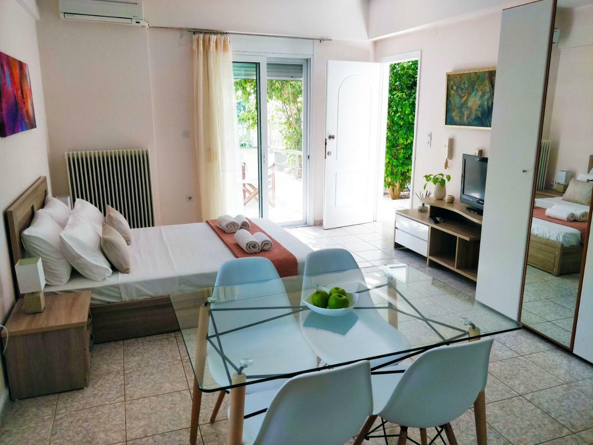 Studio Turquoise Apartment Kalamata Exterior foto